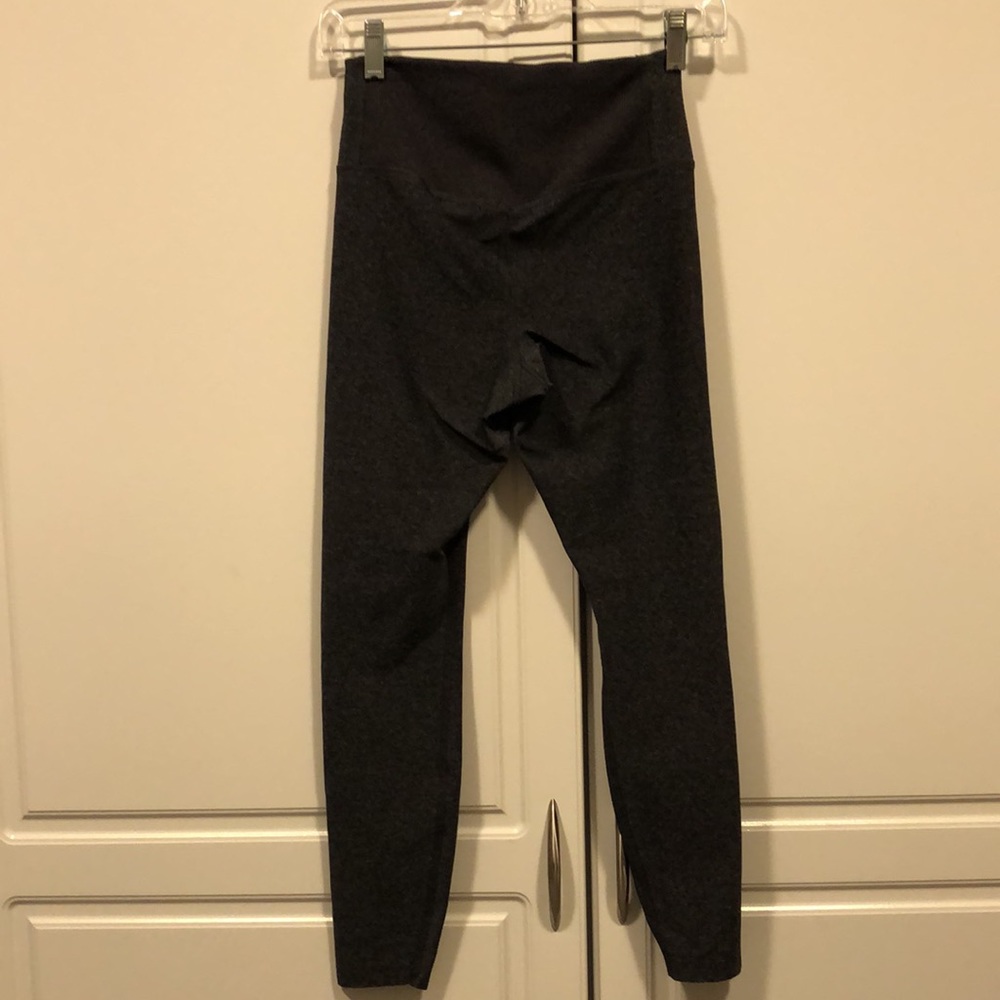 Nike Dri fit leggings Women’s medium m black gray base layer EUC